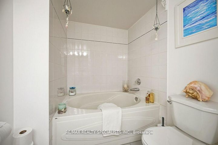 Photo 25 at 805 - 5 Rowntree Road N, Jamestown, Toronto