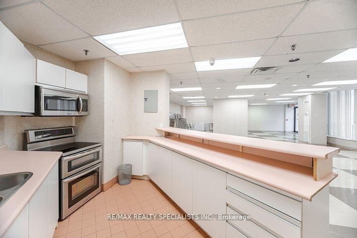 Photo 47 at 805 - 5 Rowntree Road N, Jamestown, Toronto