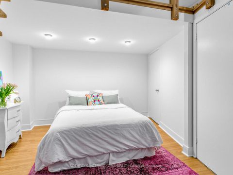 Photo 5 at 6 - 62 Claremont Street, Bellwoods, Toronto