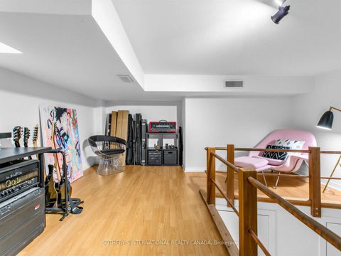 Photo 7 at 6 - 62 Claremont Street, Bellwoods, Toronto