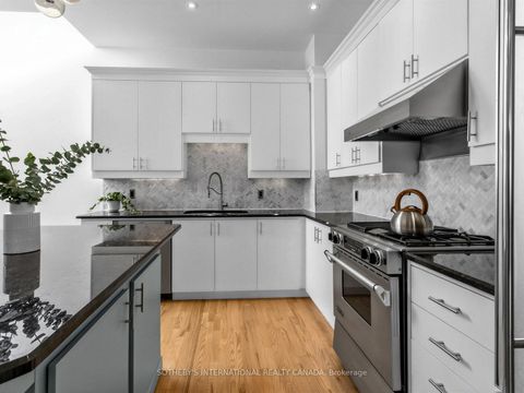 Photo 12 at 6 - 62 Claremont Street, Bellwoods, Toronto