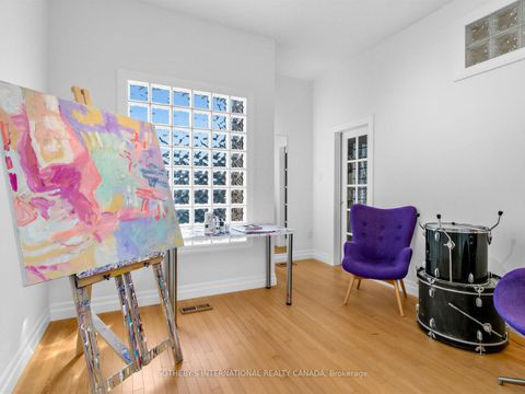 Photo 19 at 6 - 62 Claremont Street, Bellwoods, Toronto