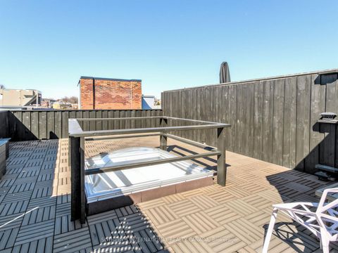 Photo 31 at 6 - 62 Claremont Street, Bellwoods, Toronto