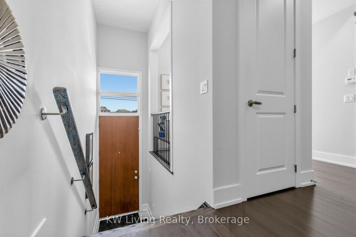 Photo 8 at 9132 Bathurst Street, Patterson, Vaughan