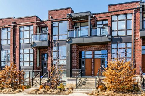 Photo 2 at 9132 Bathurst Street, Patterson, Vaughan