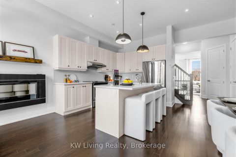 Photo 11 at 9132 Bathurst Street, Patterson, Vaughan