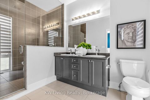 Photo 25 at 9132 Bathurst Street, Patterson, Vaughan