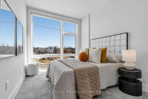 Photo 26 at 9132 Bathurst Street, Patterson, Vaughan