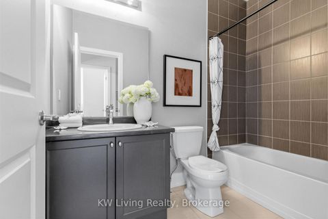 Photo 28 at 9132 Bathurst Street, Patterson, Vaughan