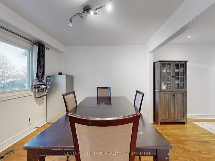 Photo 5 at 1640 Tawnberry Street, Brock Ridge, Pickering