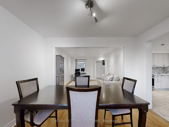 Photo 7 at 1640 Tawnberry Street, Brock Ridge, Pickering