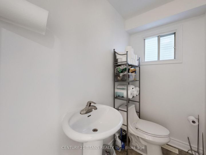 Photo 12 at 1640 Tawnberry Street, Brock Ridge, Pickering