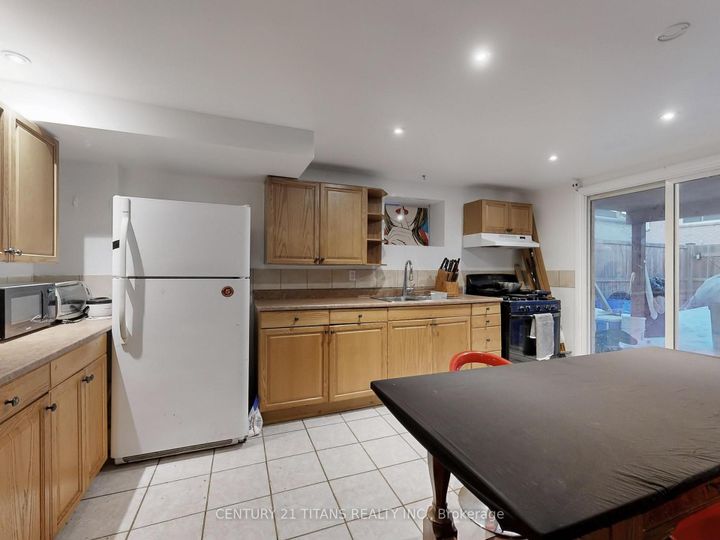 Photo 32 at 1640 Tawnberry Street, Brock Ridge, Pickering