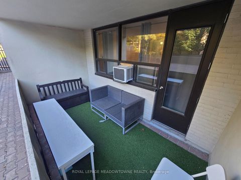 Photo 5 at 103 - 40 Homewood Avenue, South St. James Town, Toronto