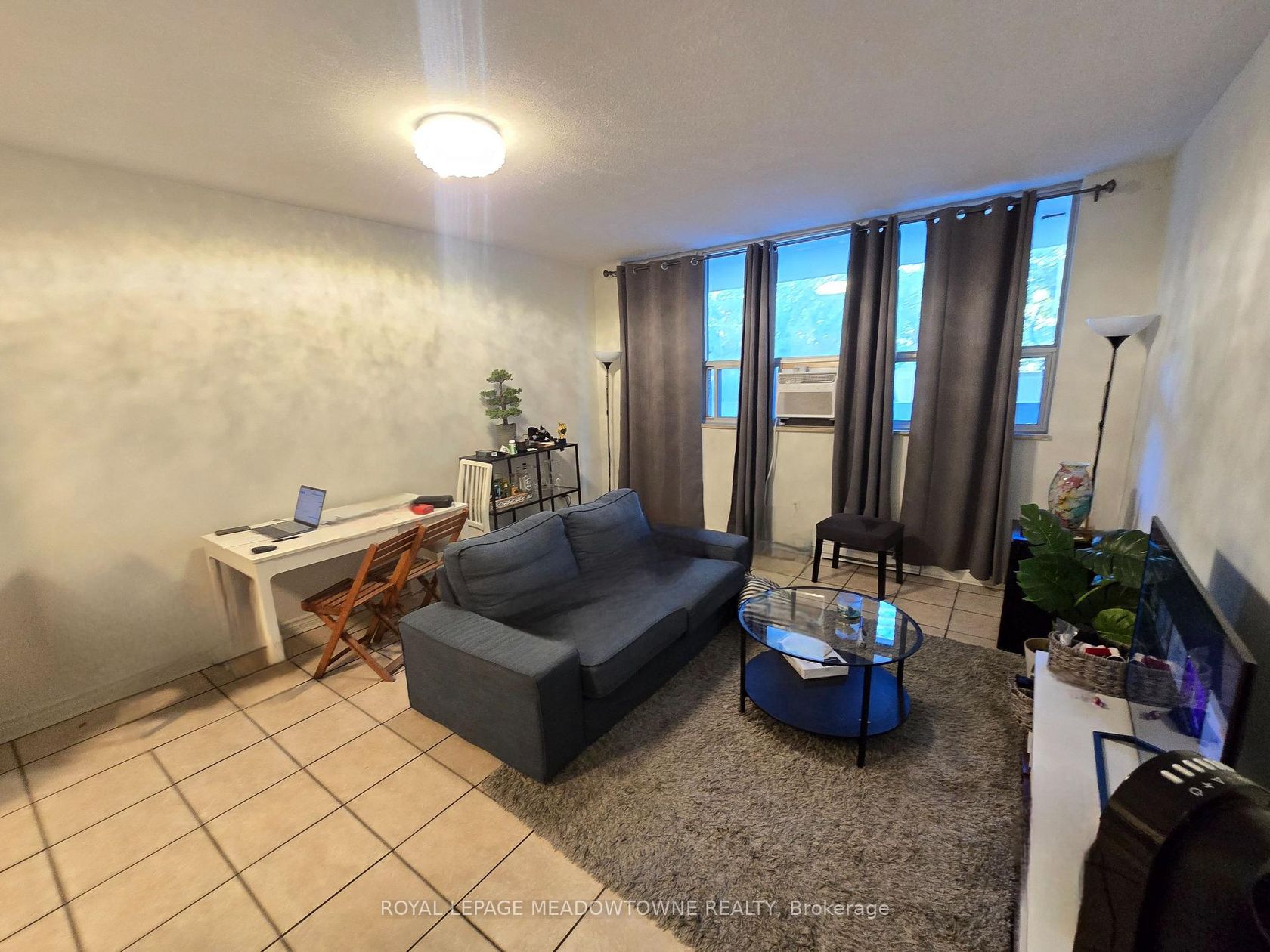 103 - 40 Homewood Avenue, South St. James Town, Toronto photo number 2