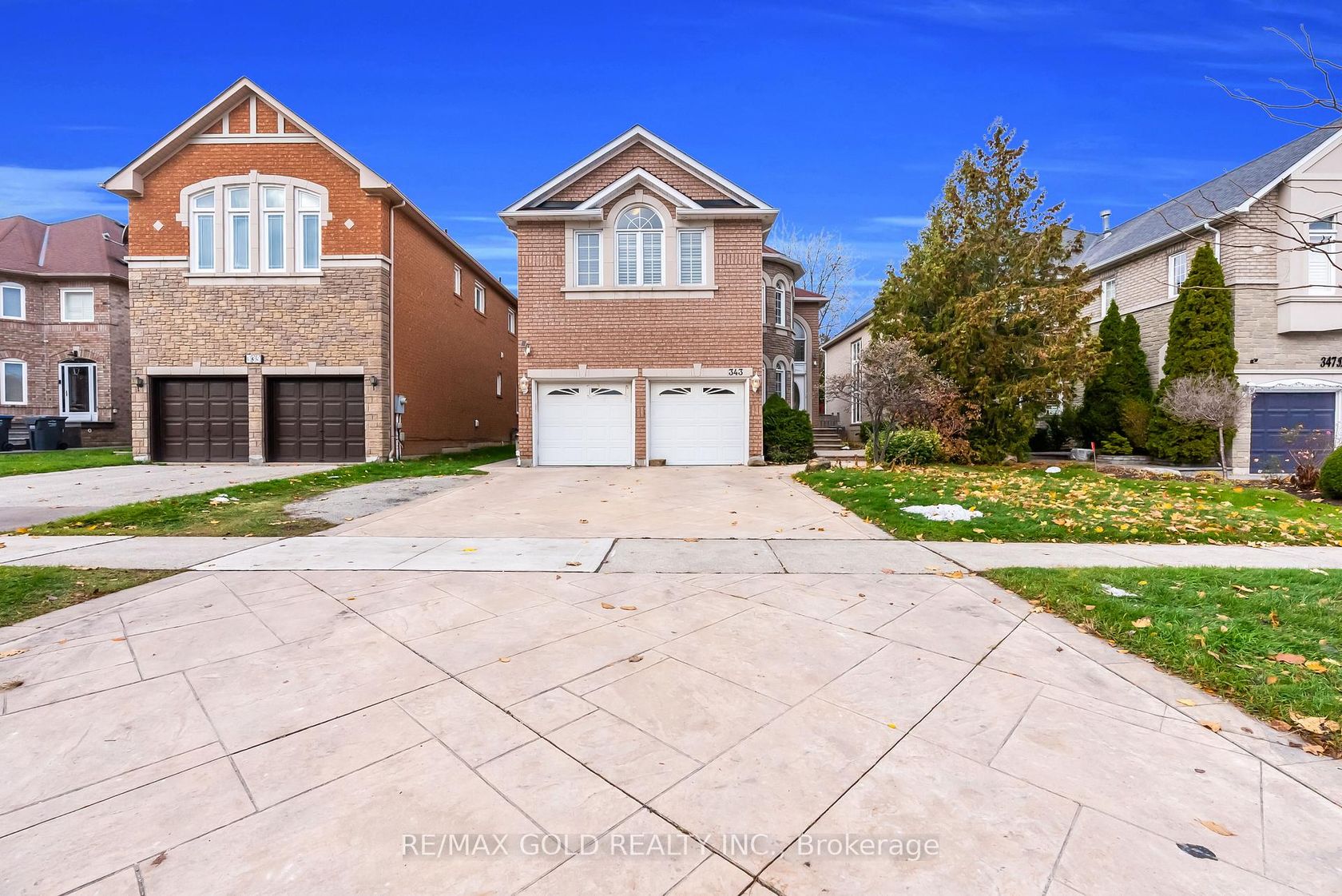 343 Bristol Road E, Hurontario, Mississauga 