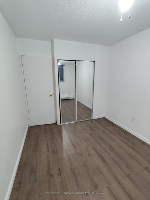 Photo 6 at 612 - 100 Lotherton Pathway, Glen Park, Toronto