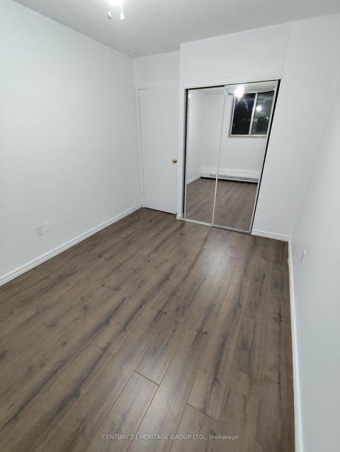 Photo 11 at 612 - 100 Lotherton Pathway, Glen Park, Toronto