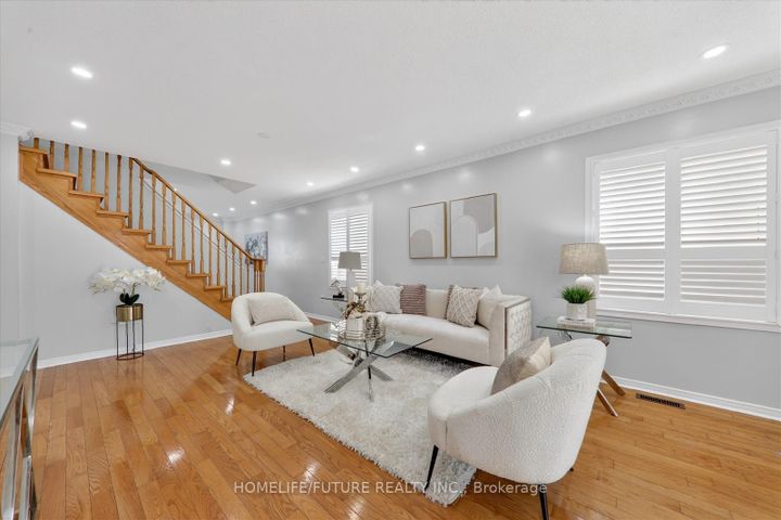 Photo 7 at 40 Canoe Crescent, Rouge E11, Toronto