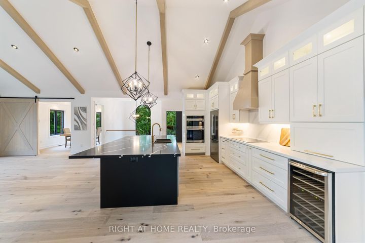 Photo 11 at 515 Hamilton Drive, Ancaster, Hamilton