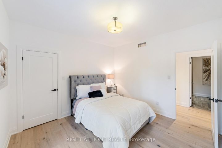 Photo 19 at 515 Hamilton Drive, Ancaster, Hamilton