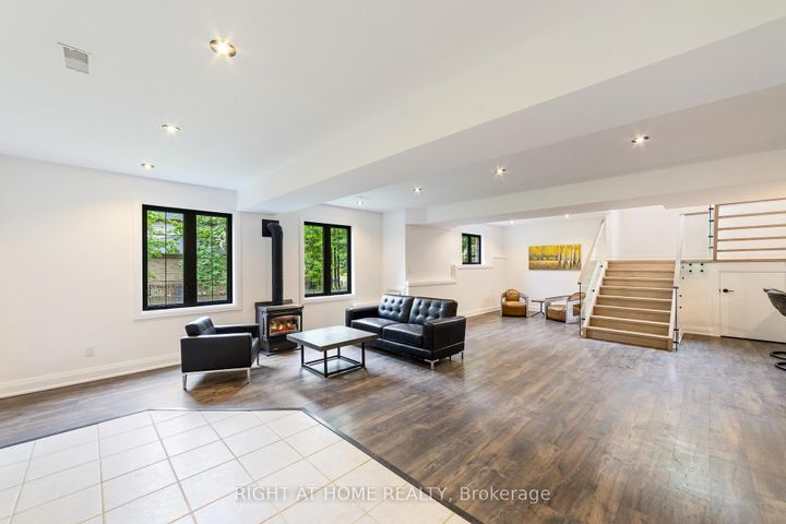 Photo 24 at 515 Hamilton Drive, Ancaster, Hamilton