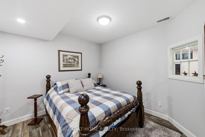 Photo 32 at 515 Hamilton Drive, Ancaster, Hamilton