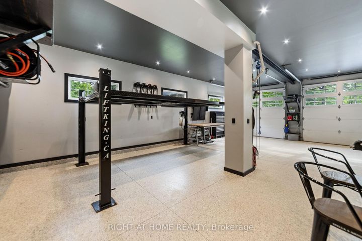 Photo 39 at 515 Hamilton Drive, Ancaster, Hamilton