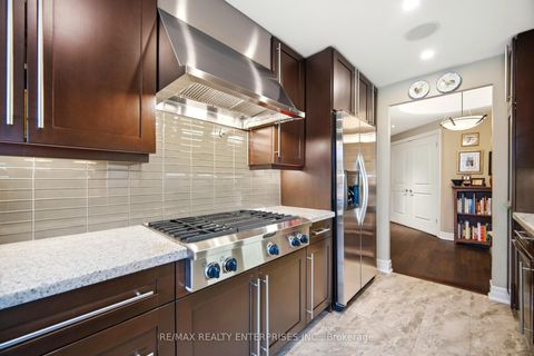 Photo 10 at 513 - 2855 Bloor Street W, Queensway, Toronto