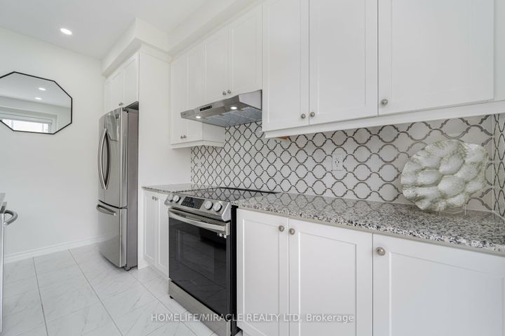 Photo 9 at 68 Circus Crescent, Northwest Brampton, Brampton