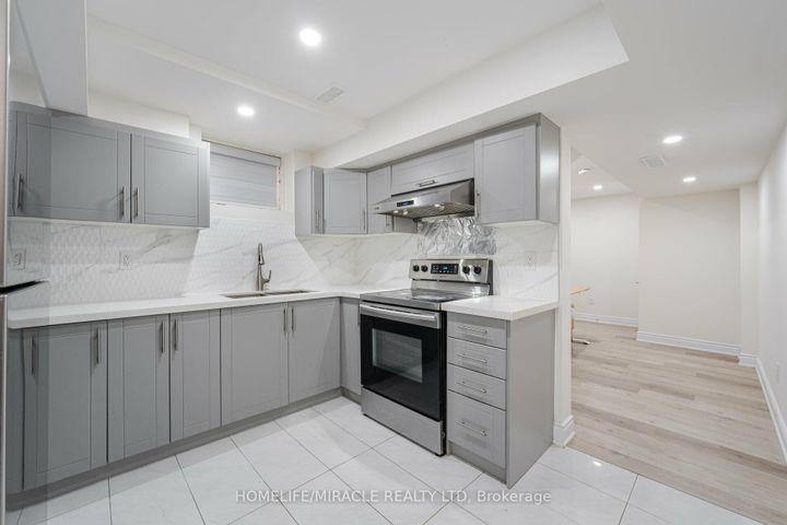 Photo 25 at 68 Circus Crescent, Northwest Brampton, Brampton