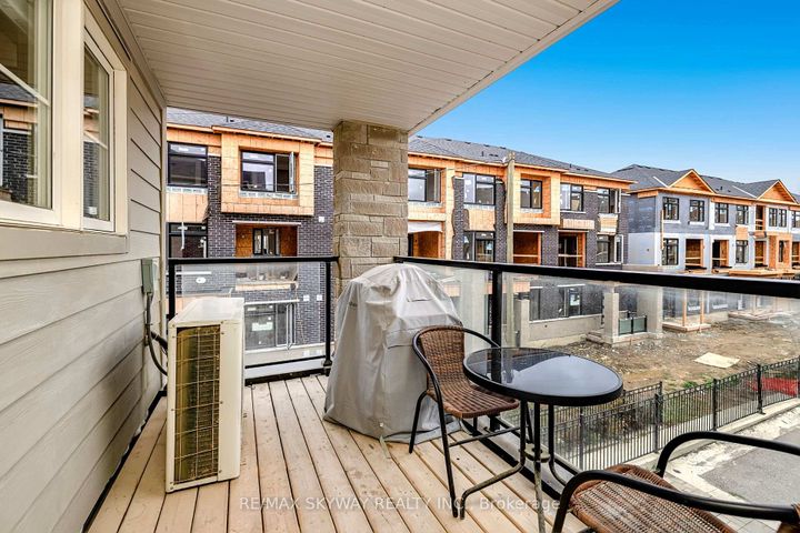 Photo 6 at 10 - 200 Veterans Drive, Northwest Brampton, Brampton