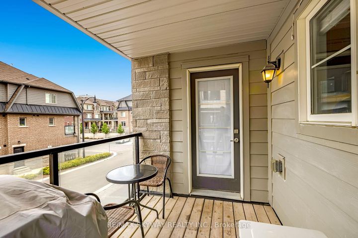 Photo 7 at 10 - 200 Veterans Drive, Northwest Brampton, Brampton