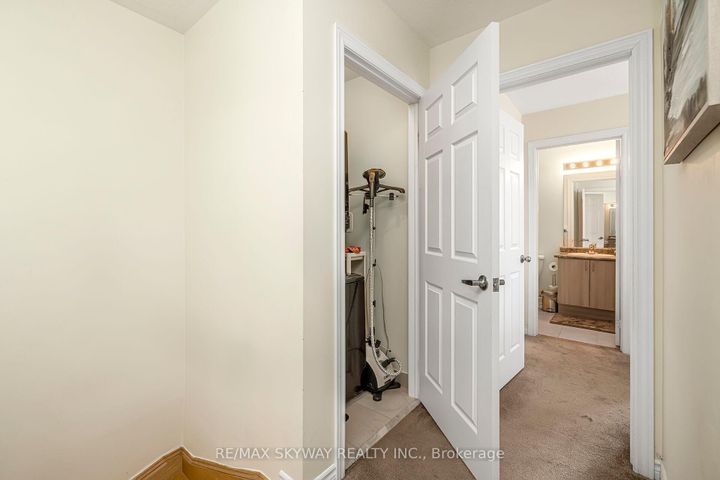 Photo 13 at 10 - 200 Veterans Drive, Northwest Brampton, Brampton