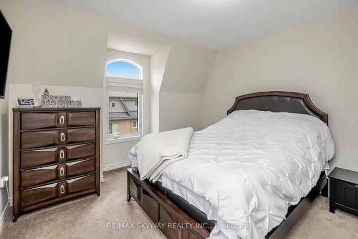 Photo 17 at 10 - 200 Veterans Drive, Northwest Brampton, Brampton