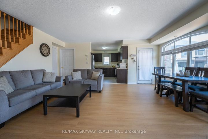 Photo 39 at 10 - 200 Veterans Drive, Northwest Brampton, Brampton