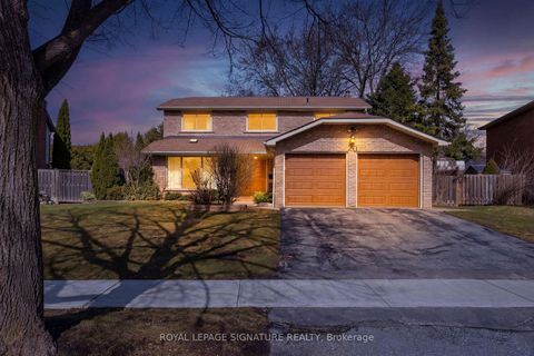 Photo 0 at 20 Inverary Crescent, Sullivan, Toronto