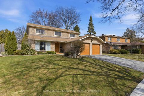 Photo 1 at 20 Inverary Crescent, Sullivan, Toronto