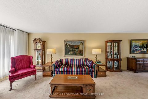 Photo 7 at 20 Inverary Crescent, Sullivan, Toronto