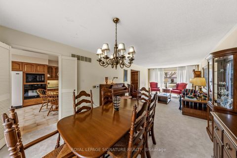 Photo 9 at 20 Inverary Crescent, Sullivan, Toronto
