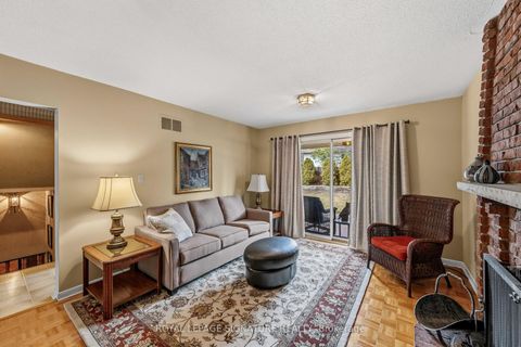 Photo 17 at 20 Inverary Crescent, Sullivan, Toronto