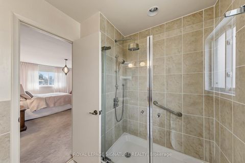 Photo 28 at 20 Inverary Crescent, Sullivan, Toronto