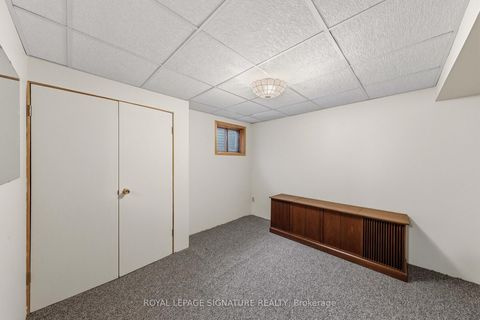 Photo 42 at 20 Inverary Crescent, Sullivan, Toronto