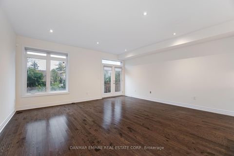 Photo 9 at 11 Hiawatha Court, Islington Woods, Vaughan