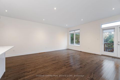 Photo 12 at 11 Hiawatha Court, Islington Woods, Vaughan