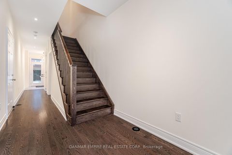 Photo 14 at 11 Hiawatha Court, Islington Woods, Vaughan