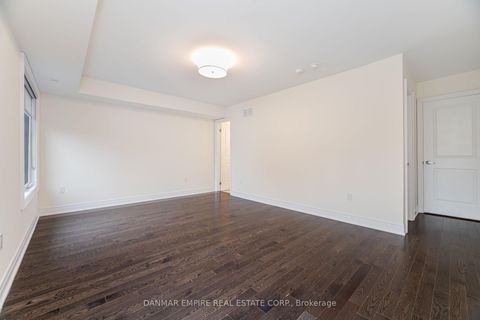 Photo 18 at 11 Hiawatha Court, Islington Woods, Vaughan