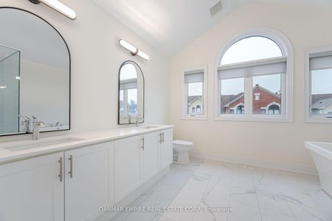 Photo 27 at 11 Hiawatha Court, Islington Woods, Vaughan