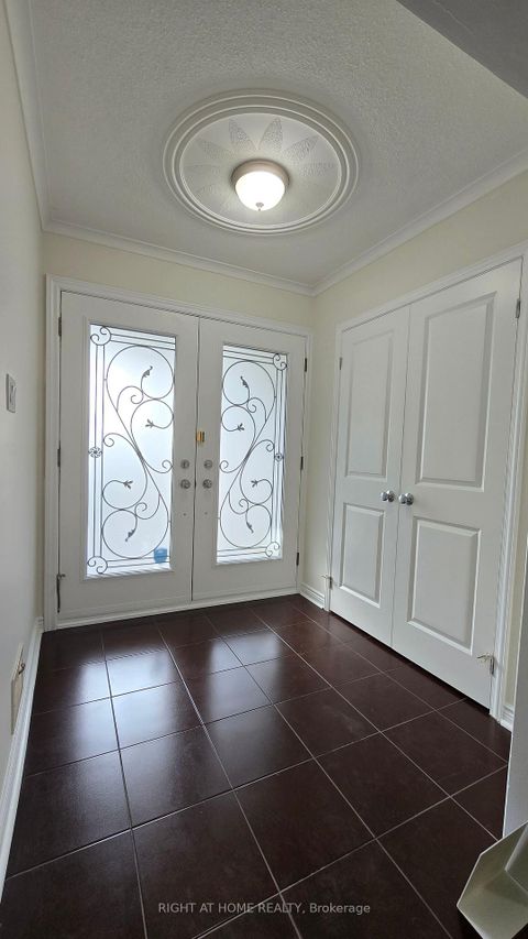 Photo 3 at 236 York Mills Road, Windfields, Toronto