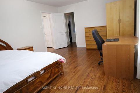 Photo 21 at 236 York Mills Road, Windfields, Toronto